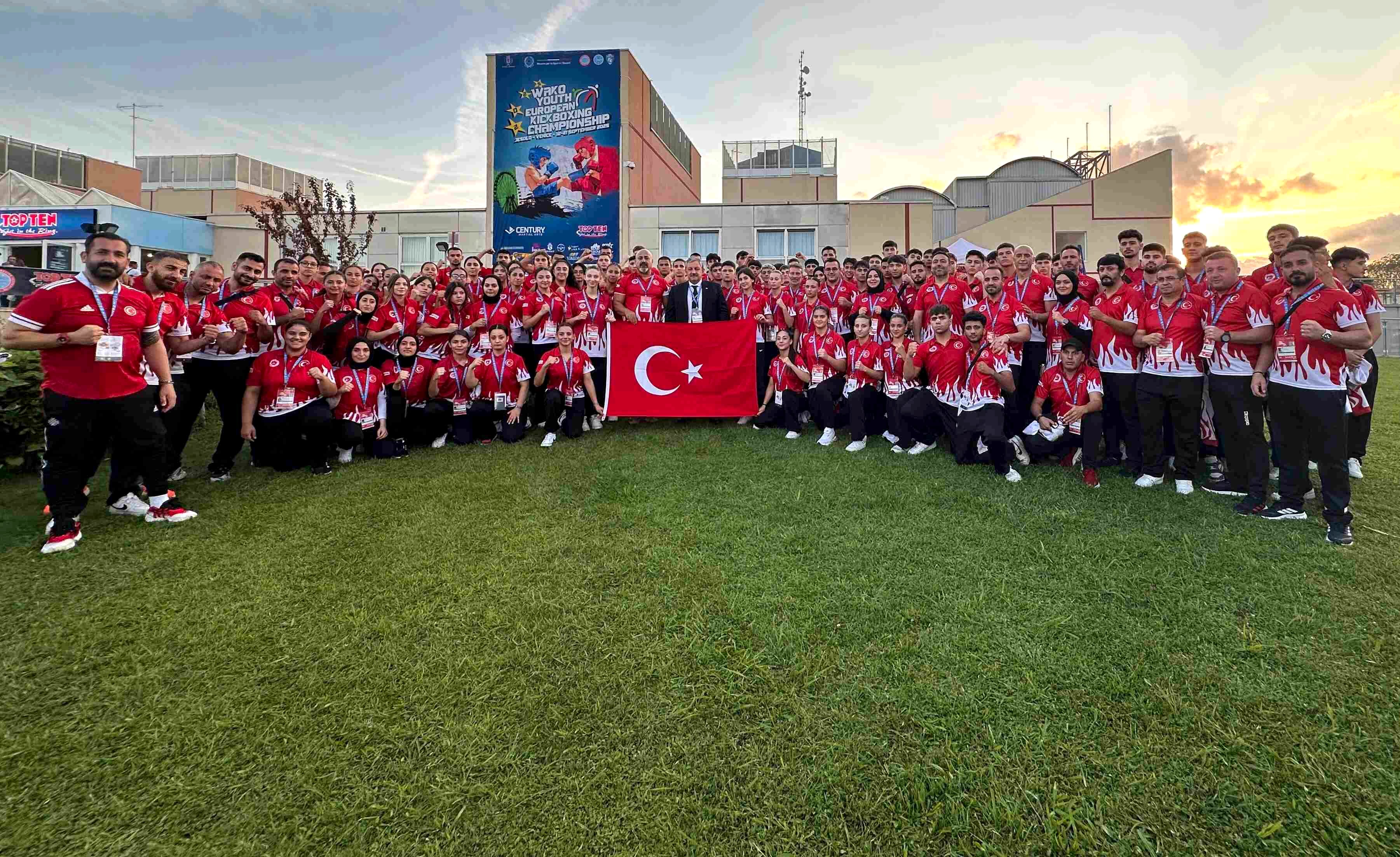 Genç Milli Takımımızdan İtalya'daki
Avrupa Şampiyonasında
50 Madalya